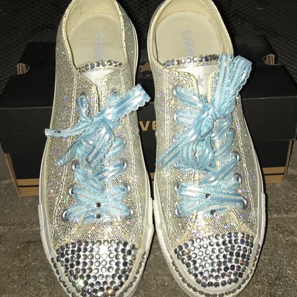Customized glitter silver converse with rhinestone - Picture 4 of 6